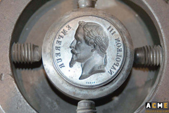 Coin de médaille. Napoléon III. Barre.